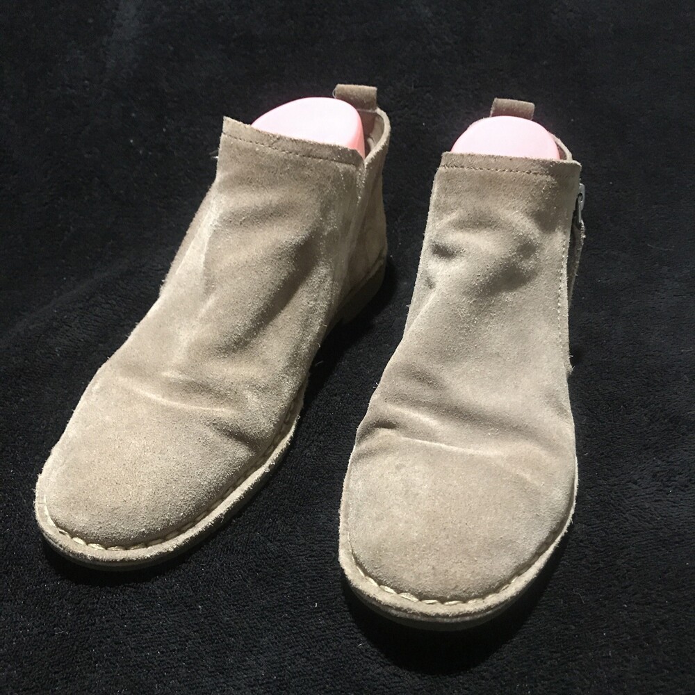 DOLCE VITA WOMEN’S GRAY Suede Ankle Boots Size 8M LOW HEEL SHOES